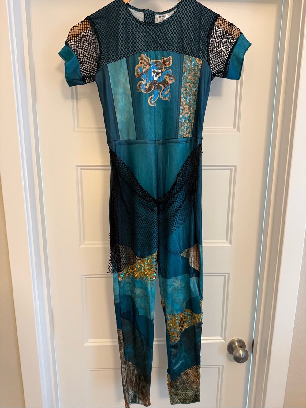 Disney Descendents Uma Costume Size Medium (7-9)